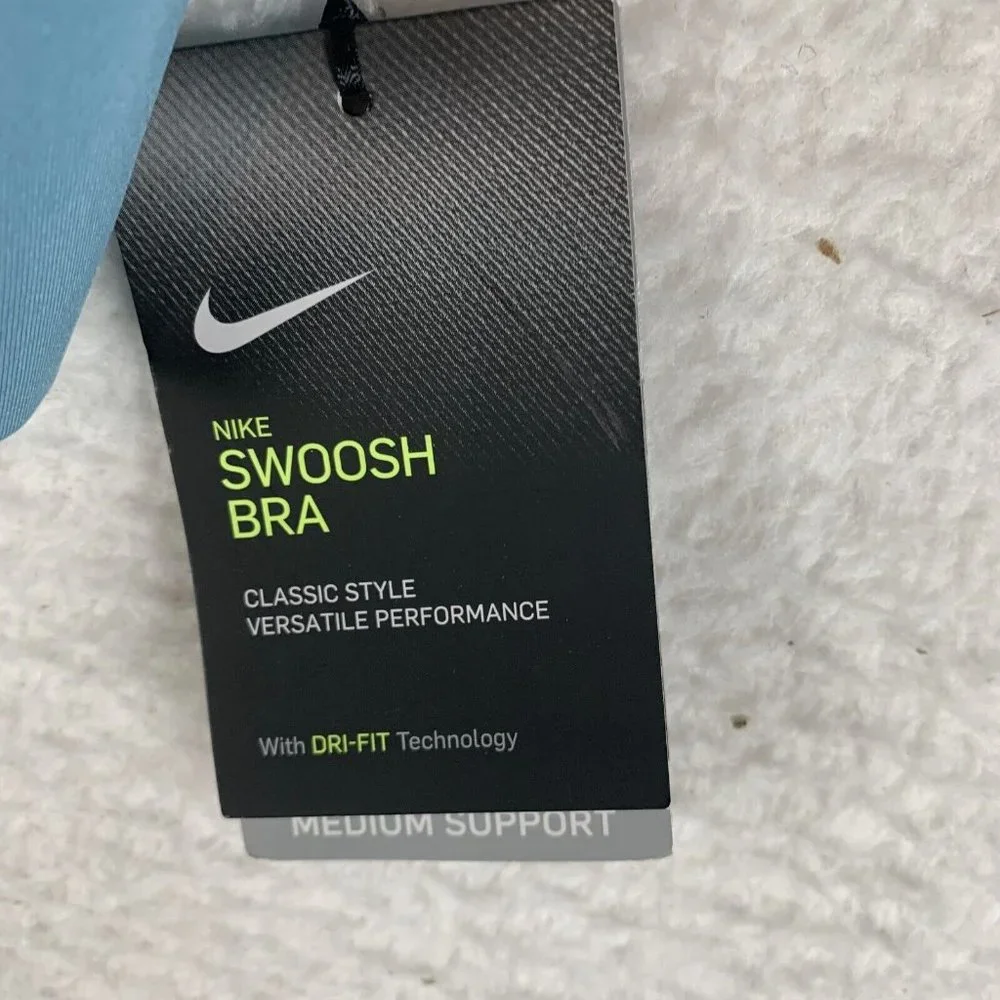Nike Sports‎ Bra Two in One Women's XS Teal  Comfort Pad System Pullover 7390